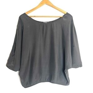 Vince Gray Silk Short Dolman Sleeves Round Neck Blouse Top Pullover Size…